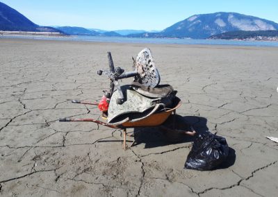Salmon Arm - Cleaning up the beach